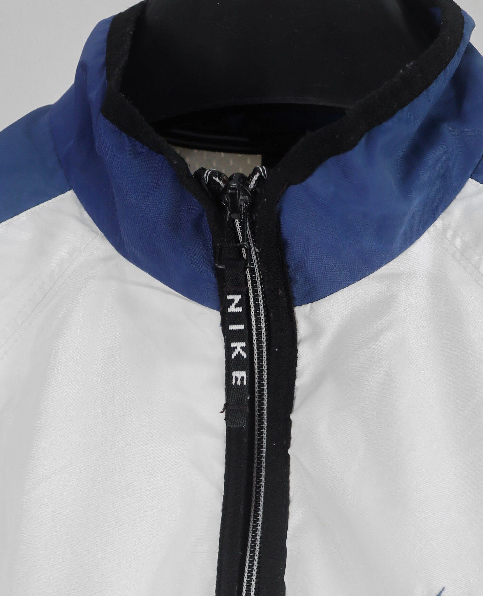  07.10.23 - VTG WINDBREAKER JACKET - NIKE 90s 