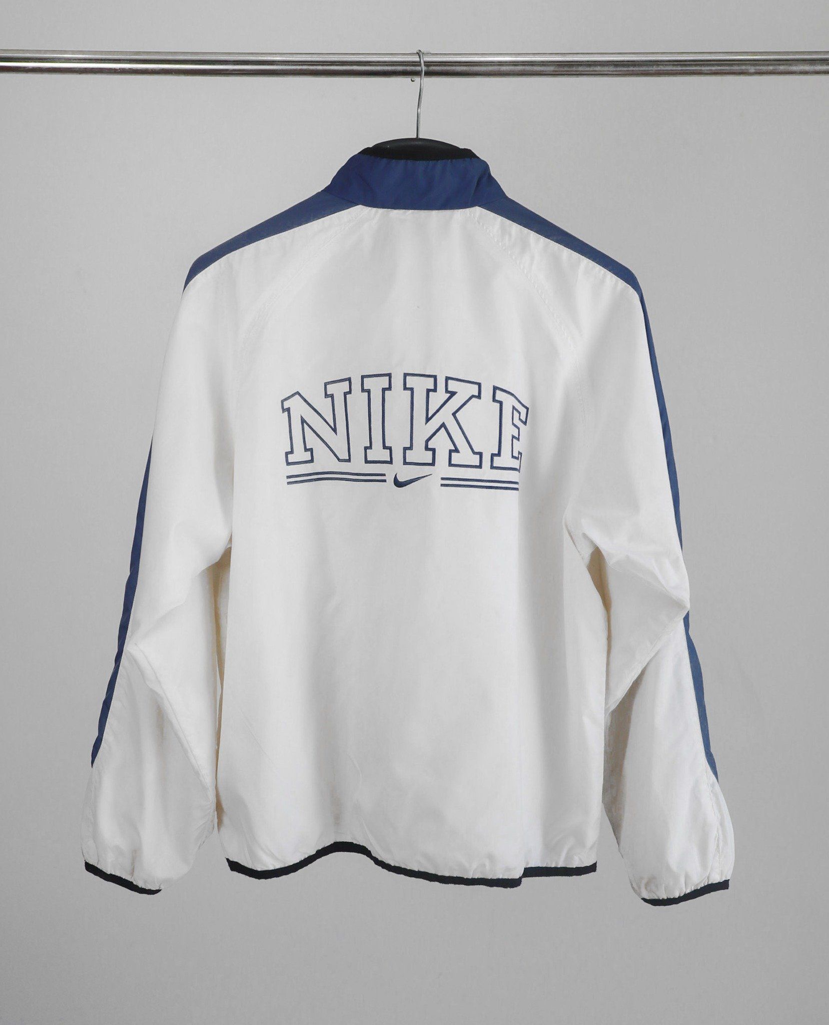  07.10.23 - VTG WINDBREAKER JACKET - NIKE 90s 