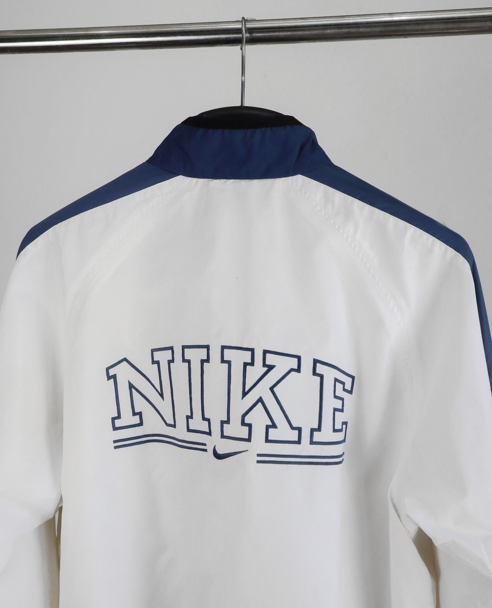  07.10.23 - VTG WINDBREAKER JACKET - NIKE 90s 