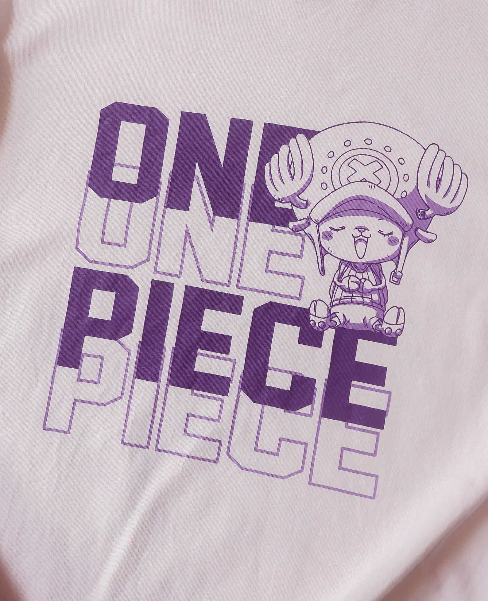  05.21.24 - VTG T-SHIRT - ONE PIECE 