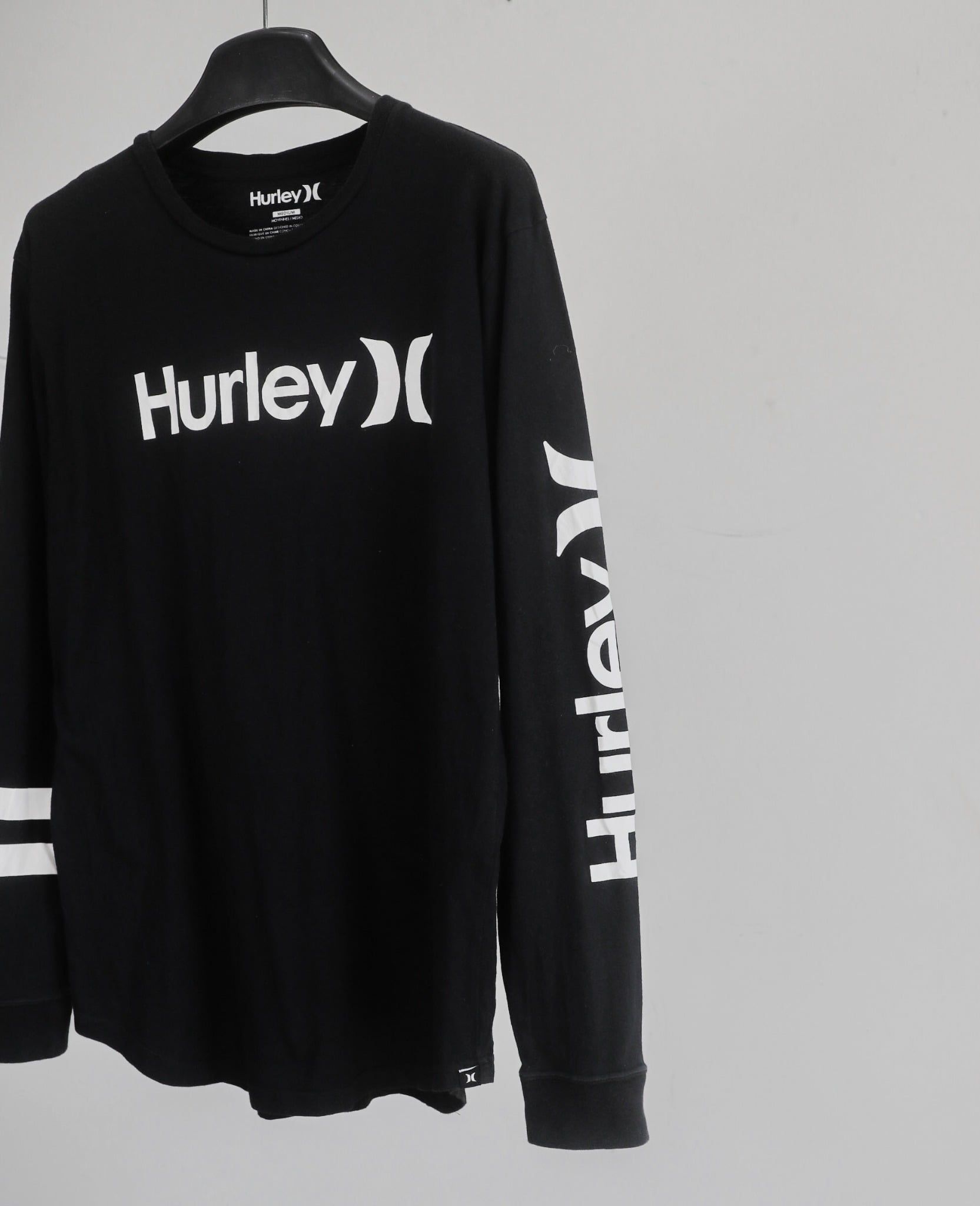  03.12.24 - VTG LONGSLEEVE SHIRT - HURLEY 