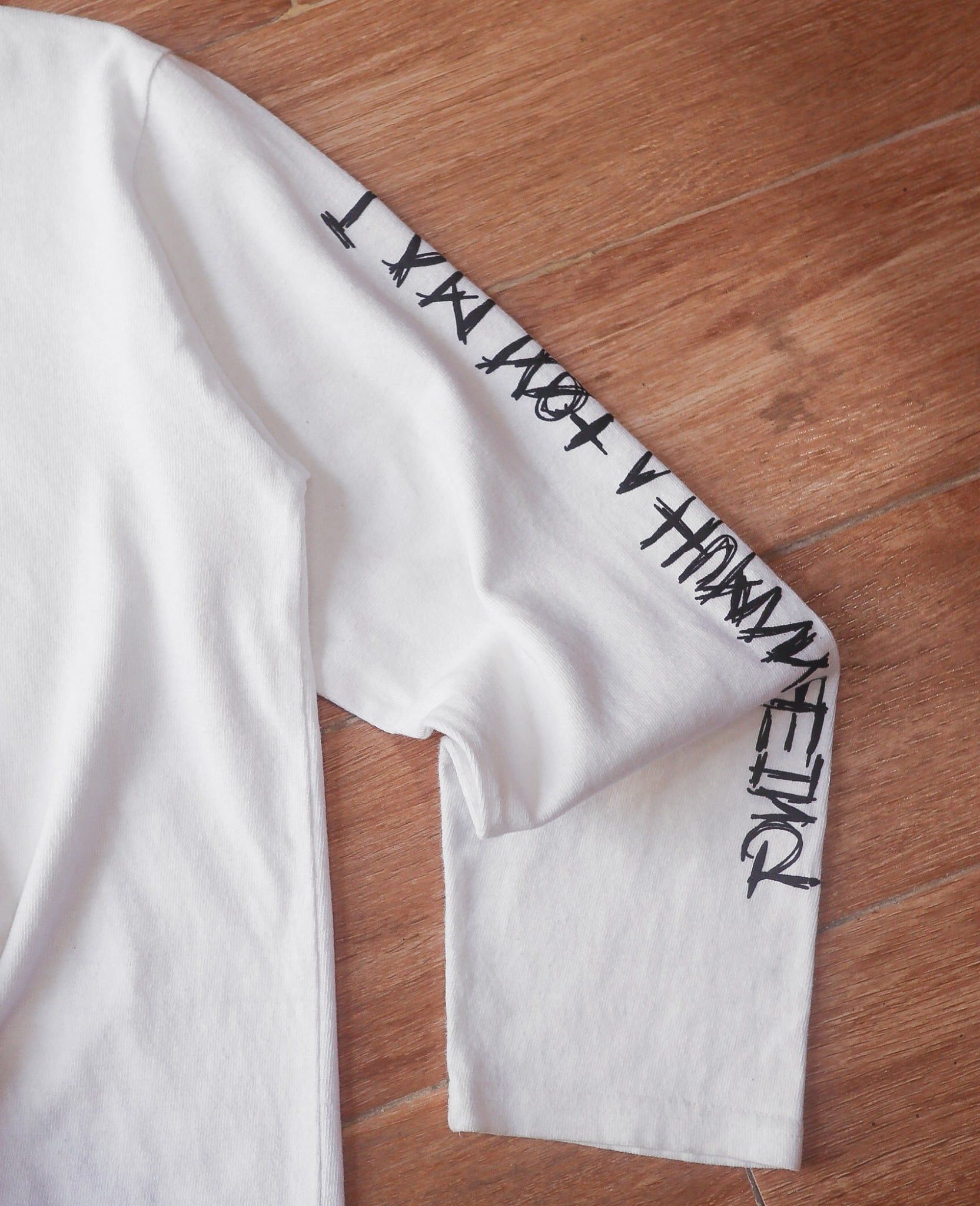  05.28.24 - VTG OVERSIZED LONGSLEEVE SHIRT - I AM NOT HUMAN BEING 