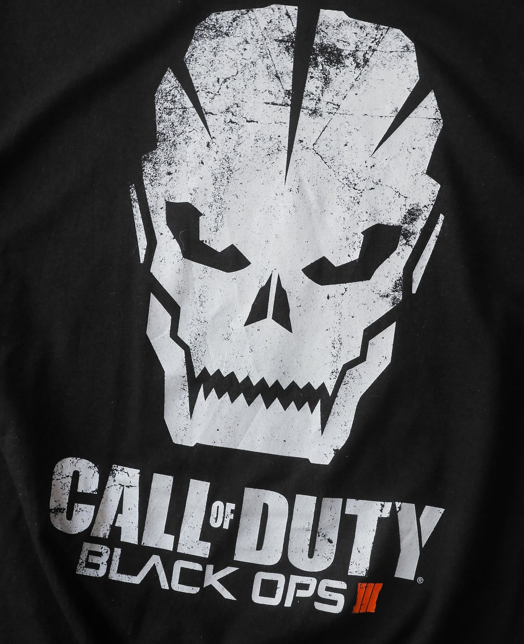  05.28.24 - VTG T-SHIRT - CALL OF DUTY BLACK OPS III 2015 