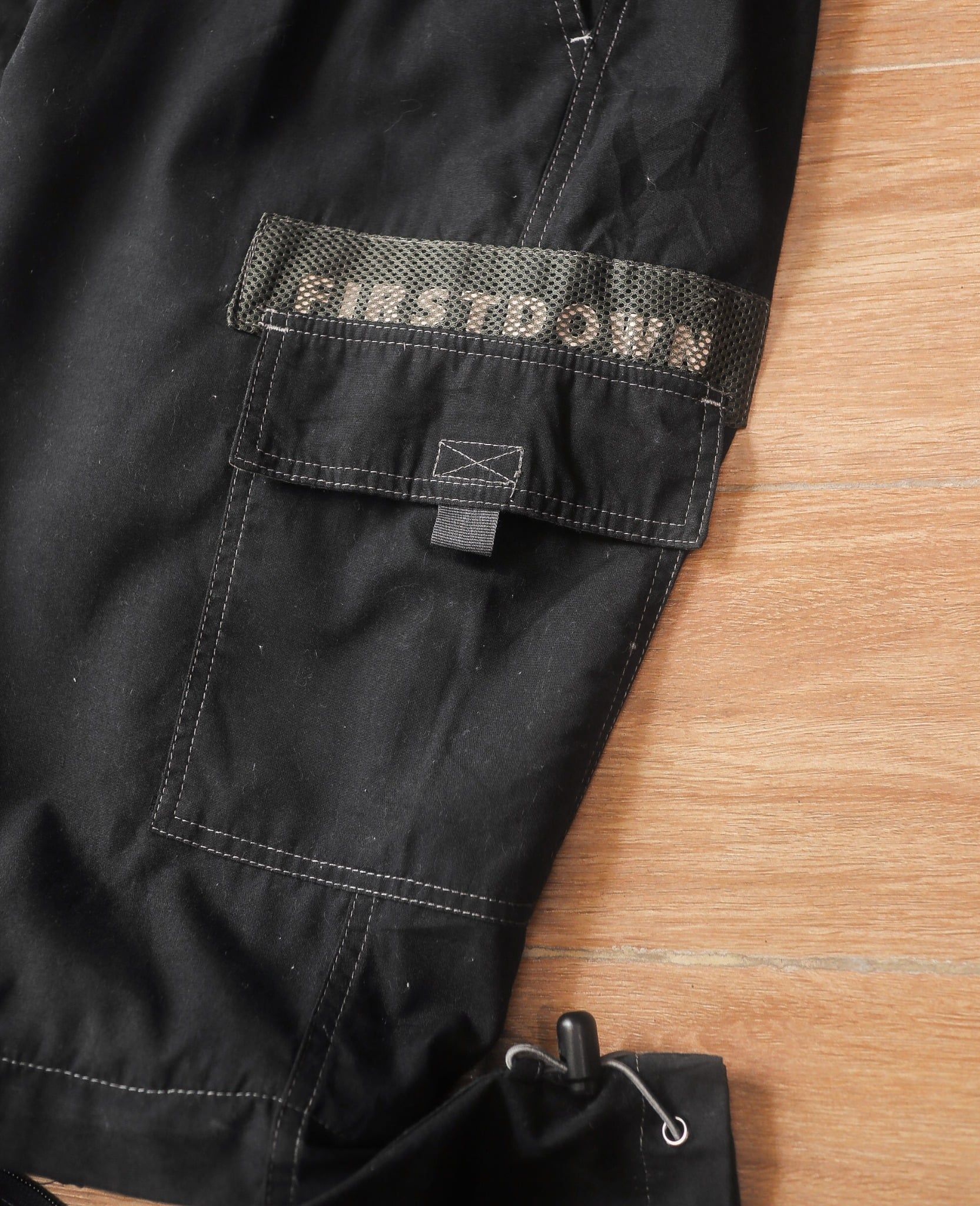  06.11.24 - VTG BAGGY CONVERTIBLE CARGO SHORT - FIRST DOWN 