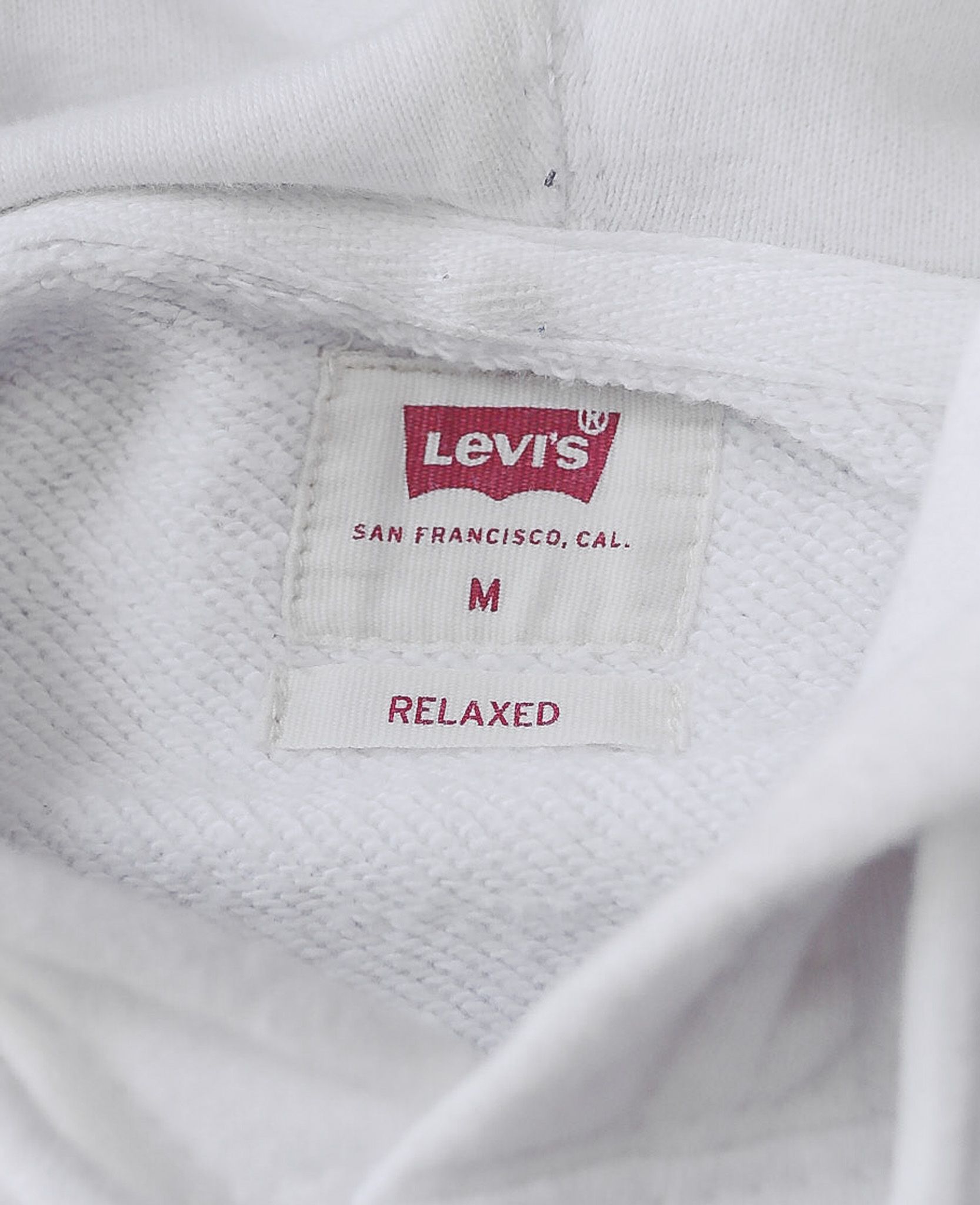  06.18.24 - VTG PULLOVER HOODIE - LEVI'S 