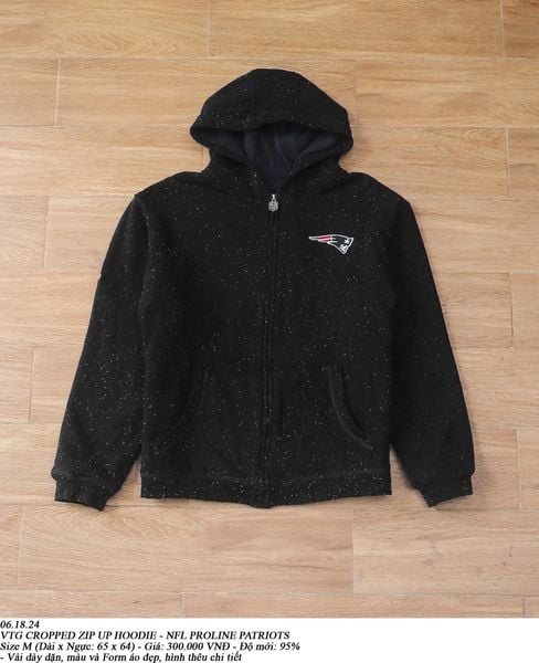  06.18.24 - VTG CROPPED ZIP UP HOODIE - NFL PROLINE PATRIOTS 