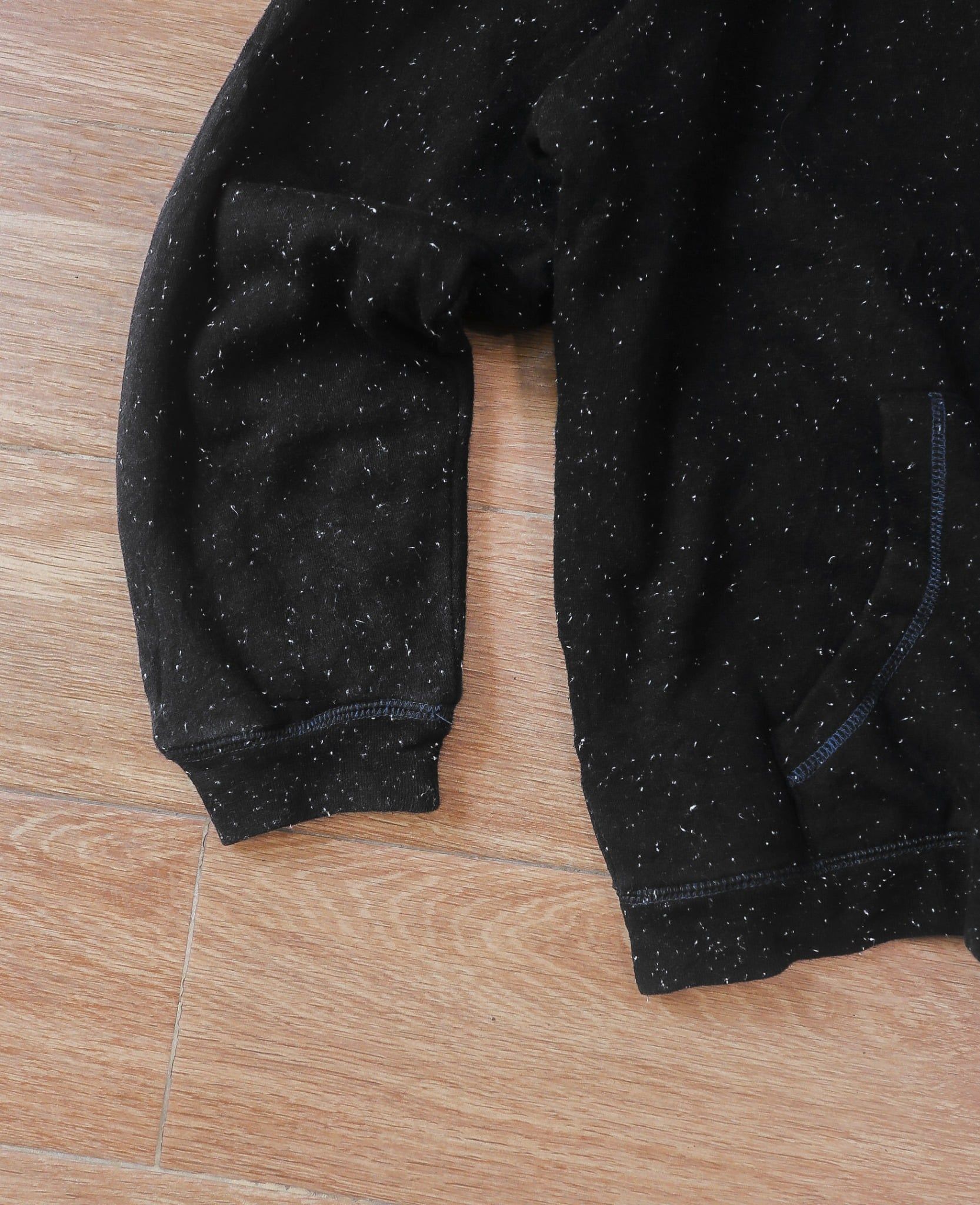  06.18.24 - VTG CROPPED ZIP UP HOODIE - NFL PROLINE PATRIOTS 