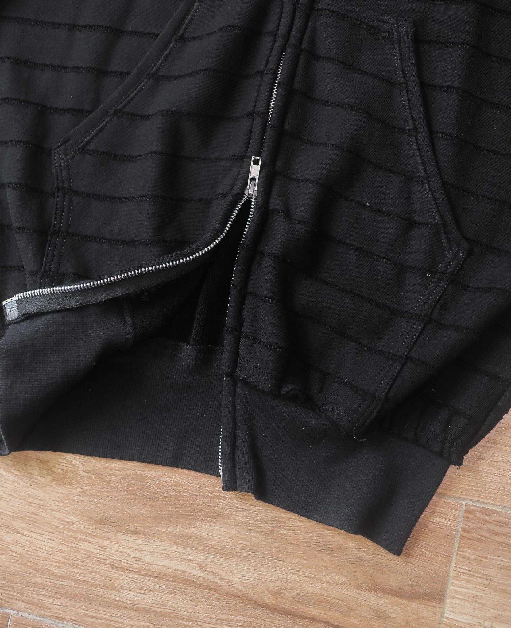  06.18.24 - VTG FULL ZIP UP HOODIE - STWR 