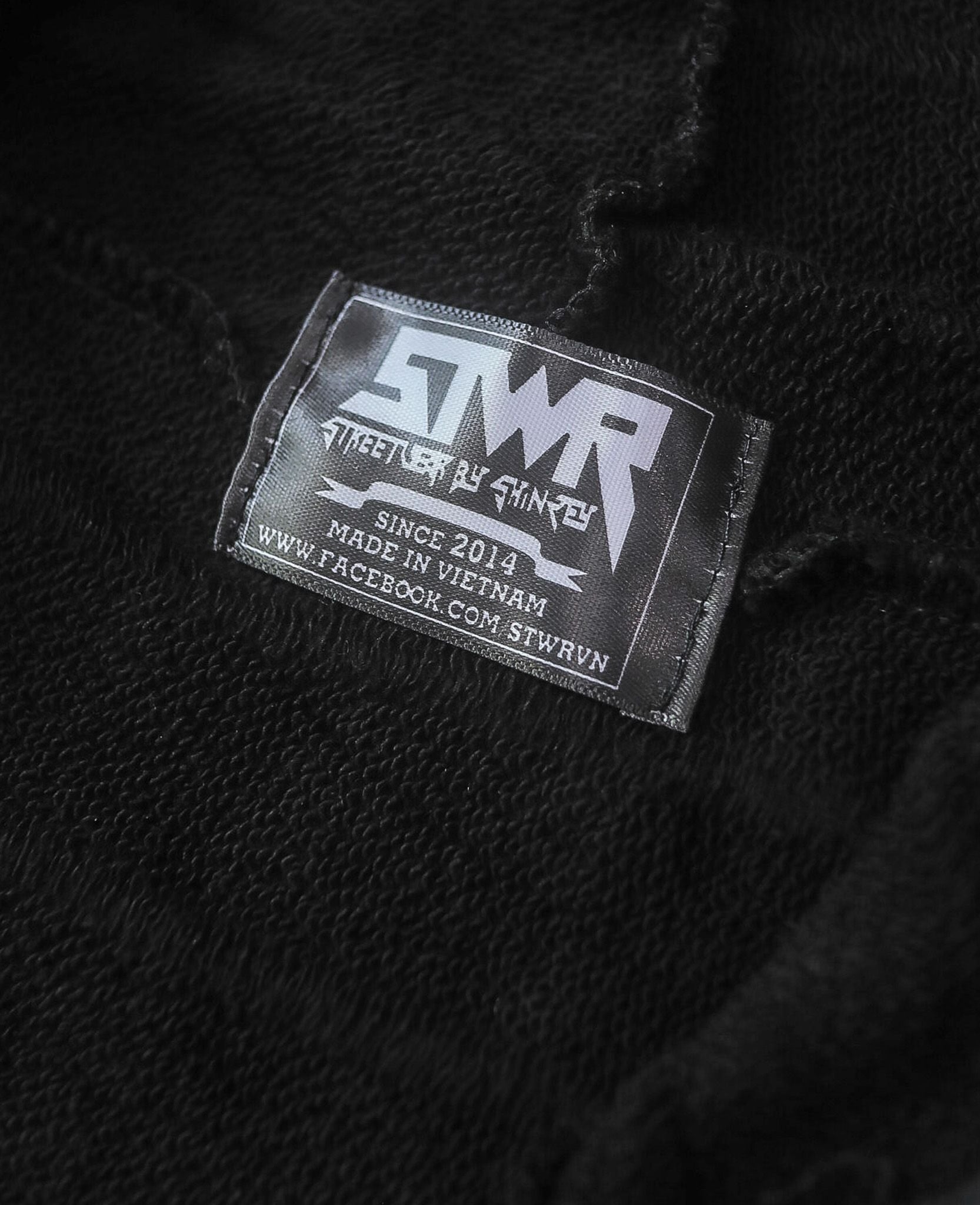  06.18.24 - VTG FULL ZIP UP HOODIE - STWR 