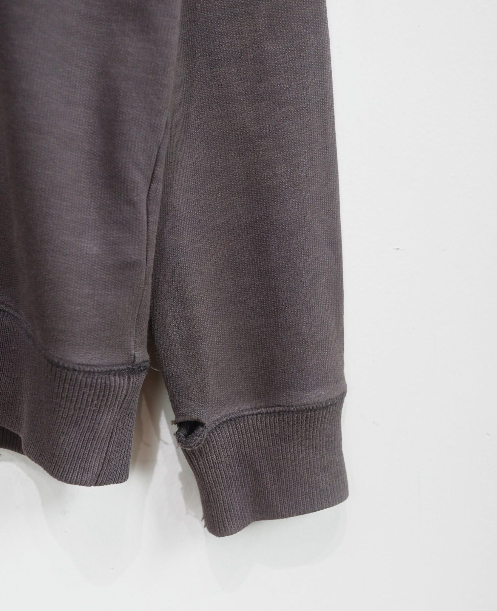  03.07.24 - VTG DISTRESSED SWEATSHIRT - MLB by UNIQLO 90s 