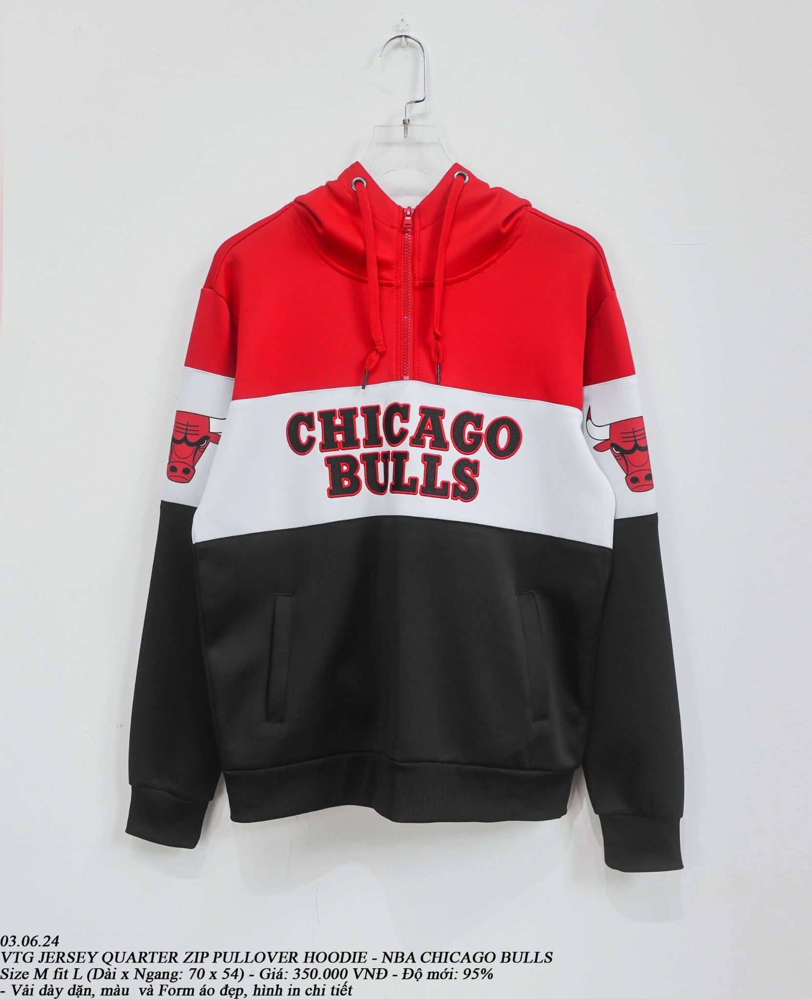  03.06.24 - VTG JERSEY QUATER ZIP PULLOVER HOODIE - NBA CHICAGO BULLS 