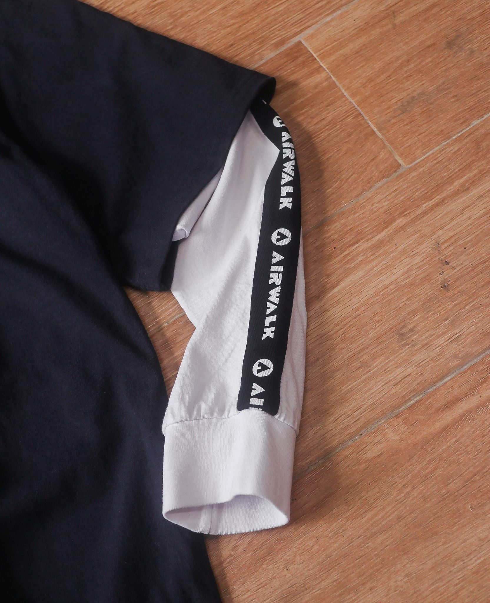  06.21.24 - VTG DOUBLE LAYER LONGSLEEVE SHIRT - AIRWALK 