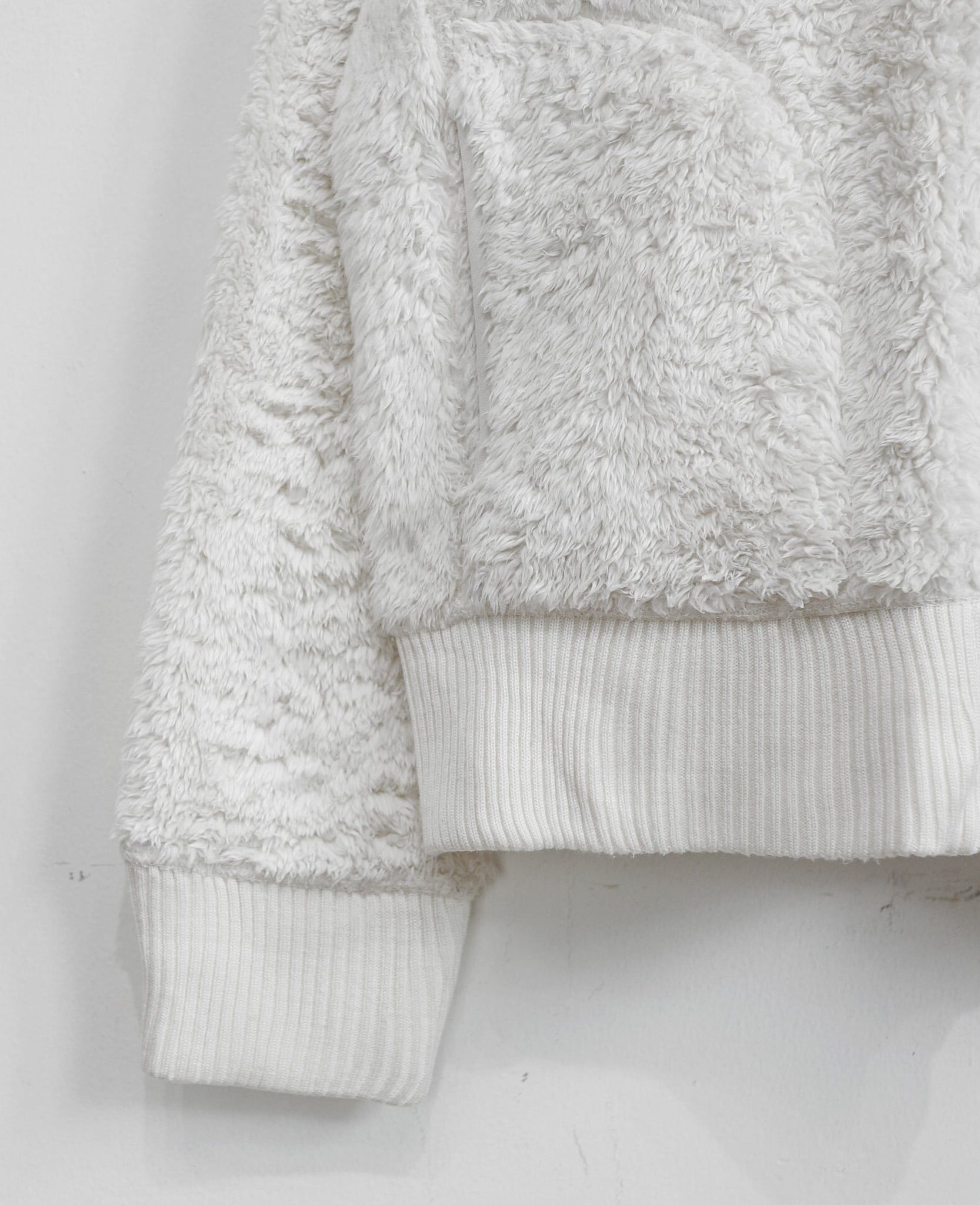  03.06.24 - VTG CROPPED SHERPA ZIP UP HOODIE - UNIQLO 