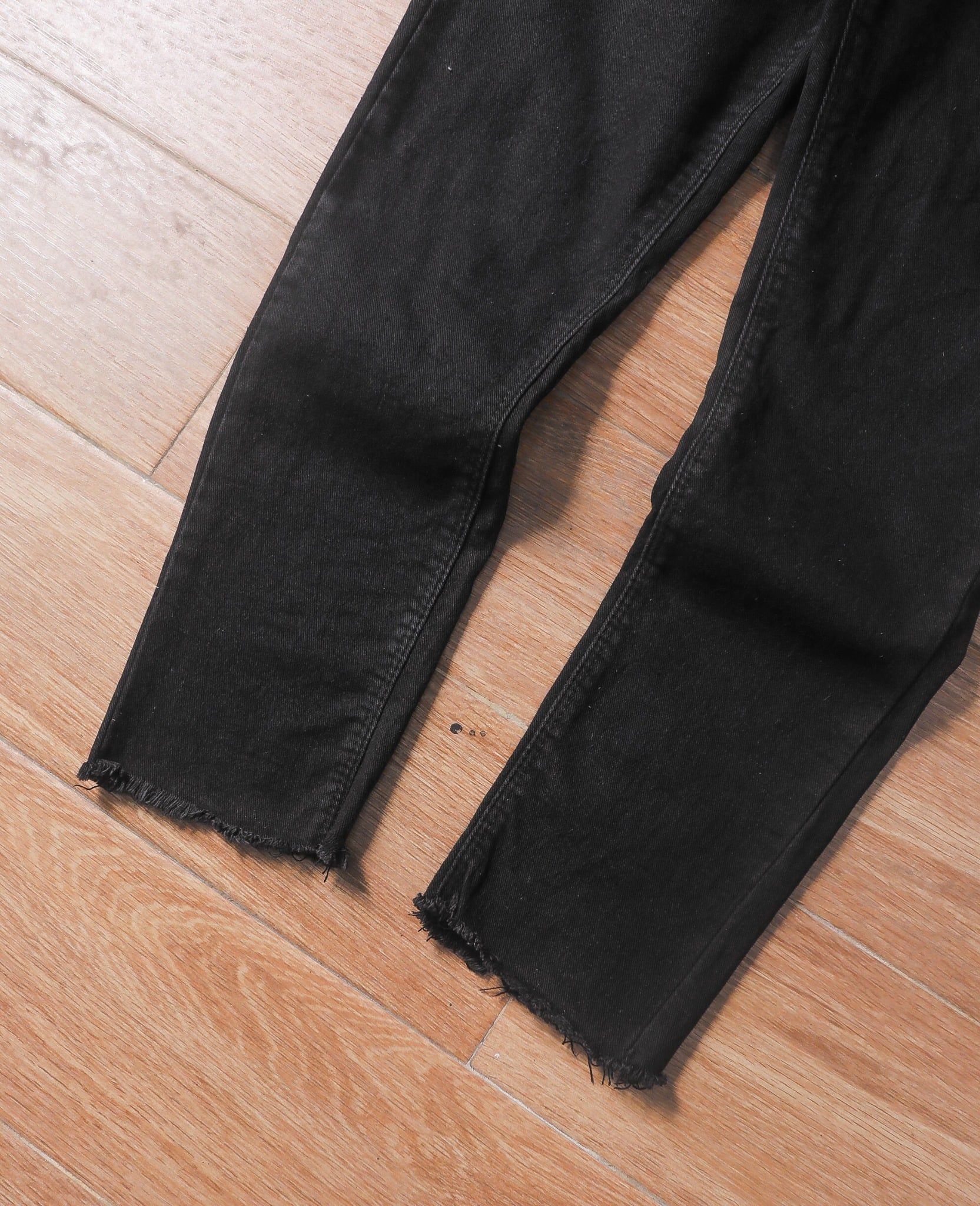  06.26.24 - VTG CROPPED SKINNY DENIM PANTS - UBIN 