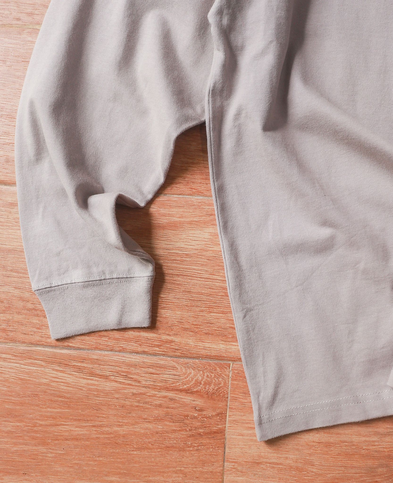  07.18.24 - VTG OVERSIZED LONGSLEEVE SHIRT - WEGO 