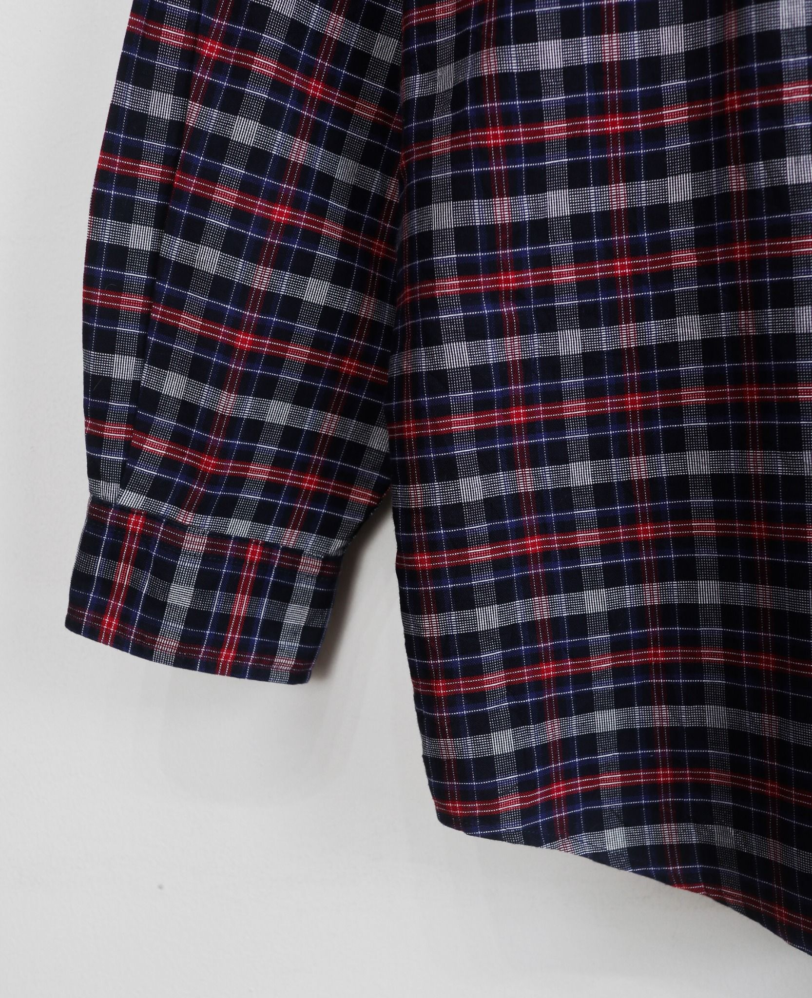  03.12.24 - VTG BUTTON UP SHIRT - LACOSTE 
