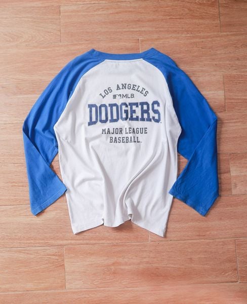  08.01.24 - VTG LONGSLEEVE SHIRT - MLB 