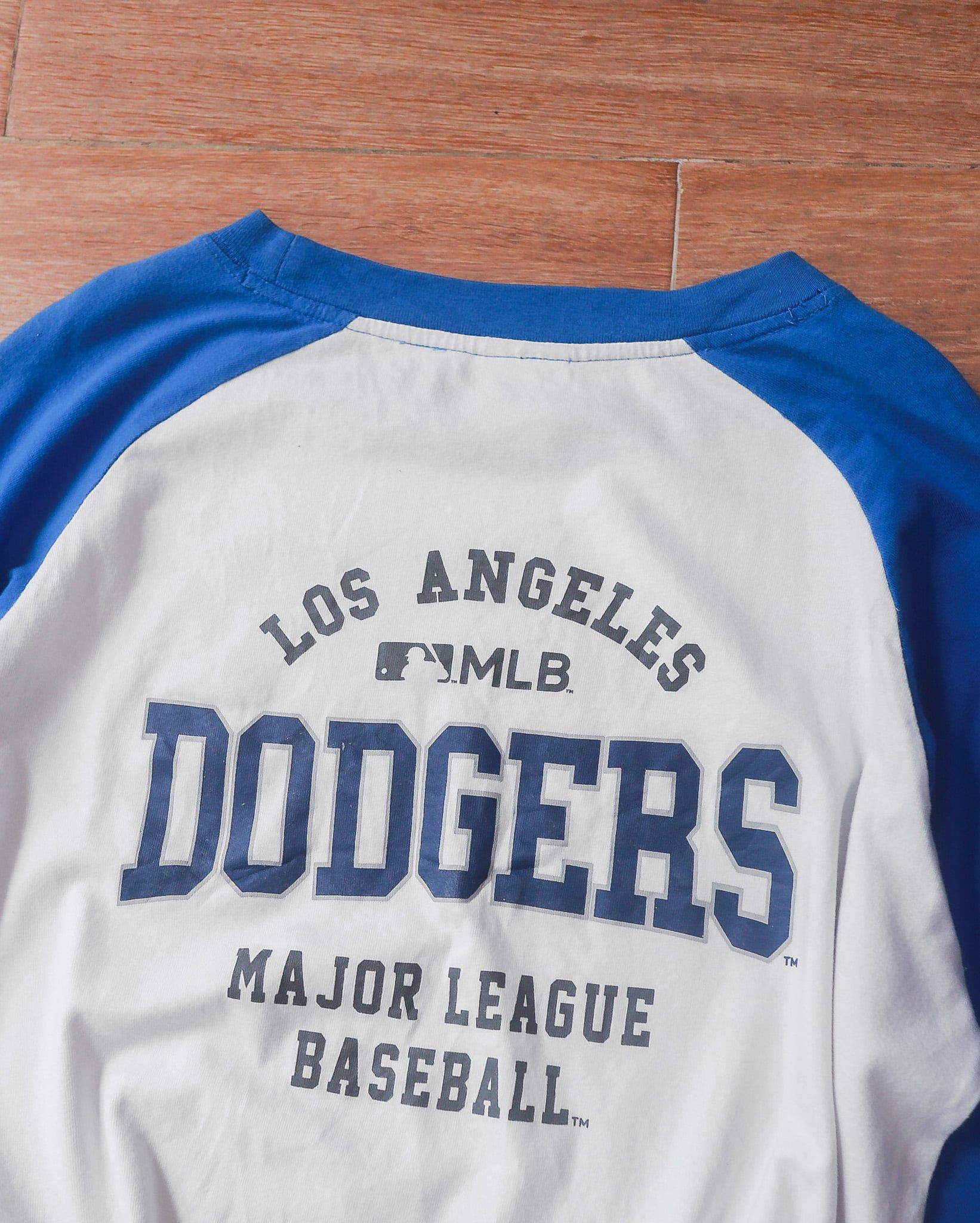  08.01.24 - VTG LONGSLEEVE SHIRT - MLB 