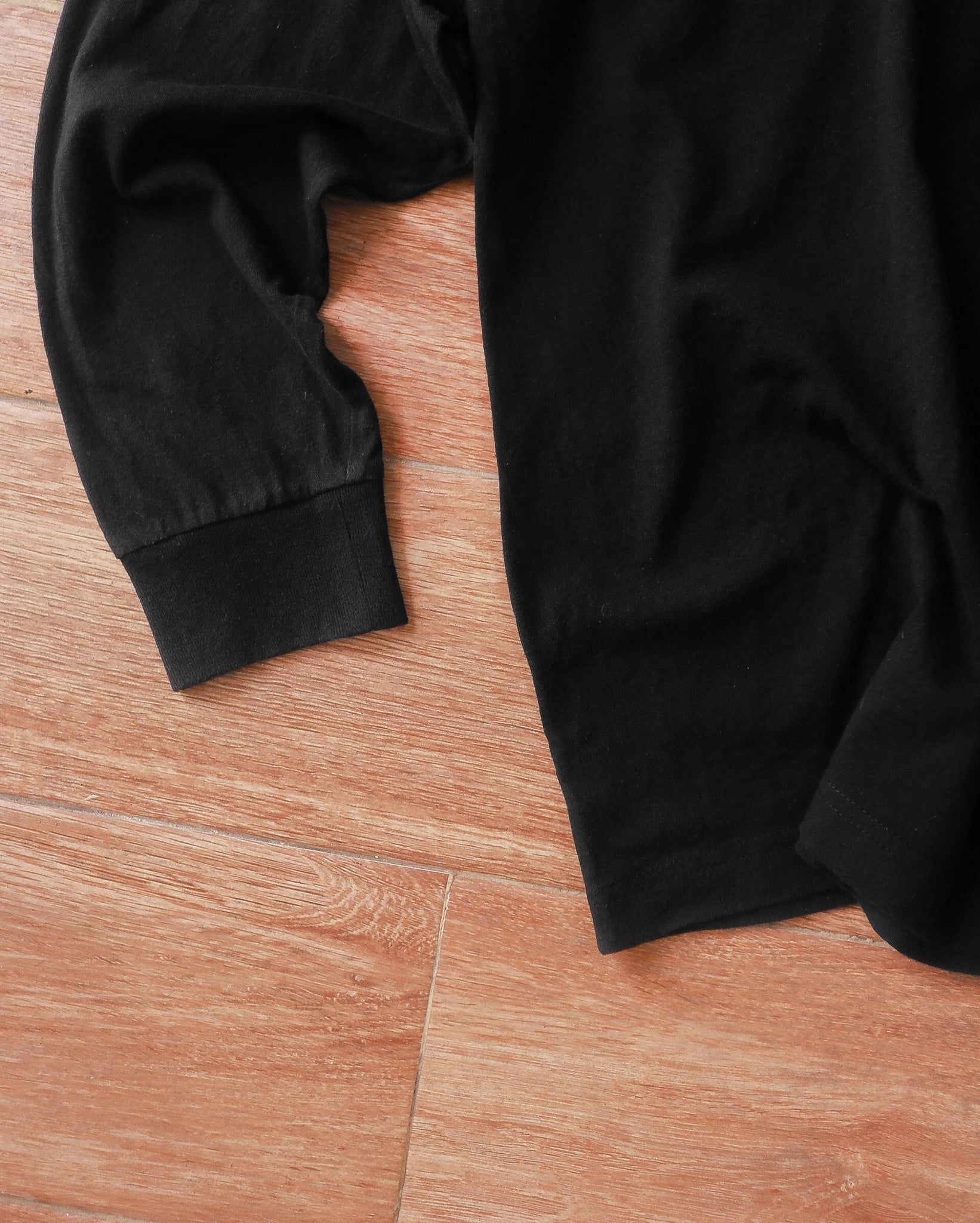  08.01.24 - VTG LONGSLEEVE SHIRT- MARK GONZALES 