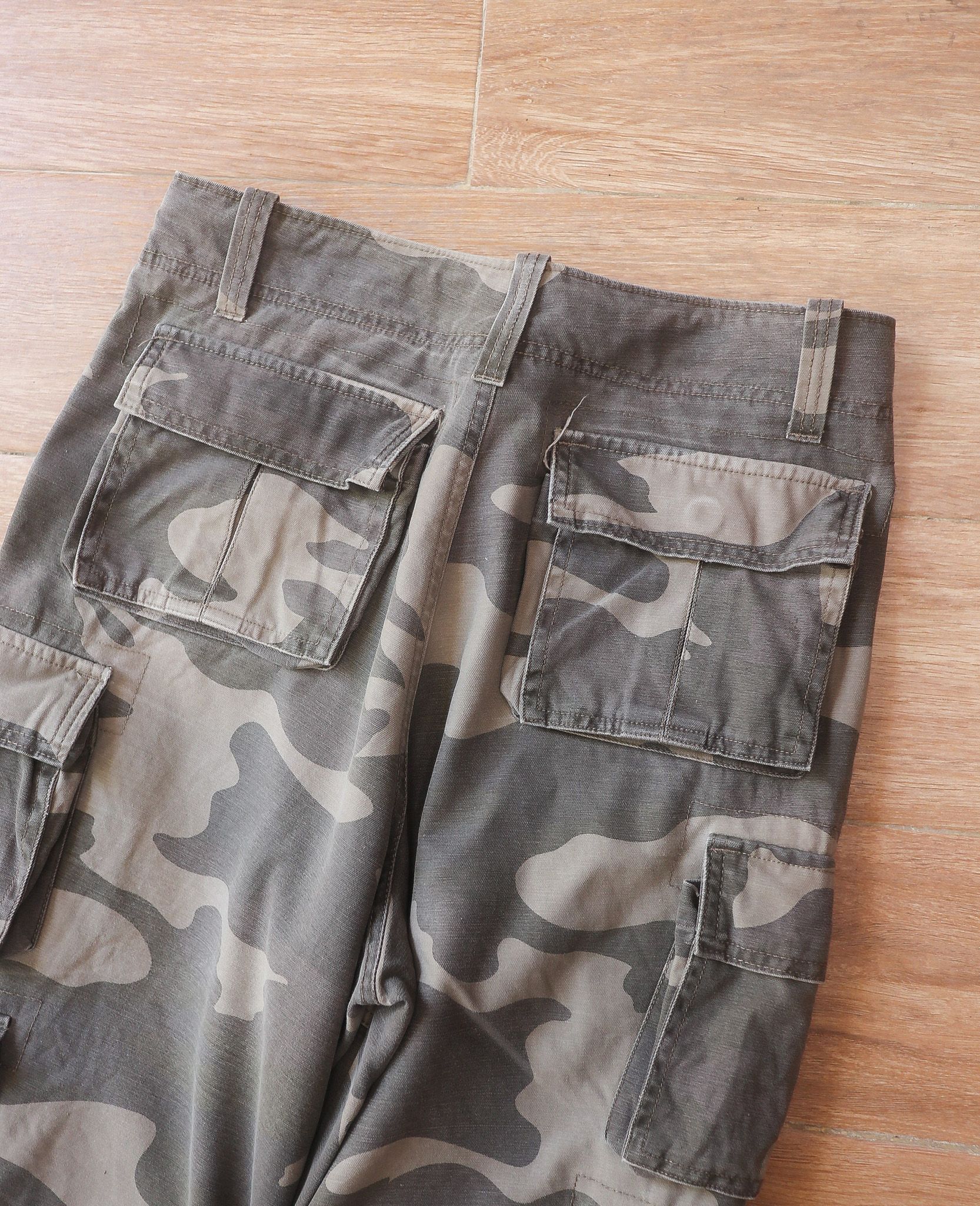  08.07.24 - VTG BAGGY CARGO SHORT - K.TWO HOLLIS 