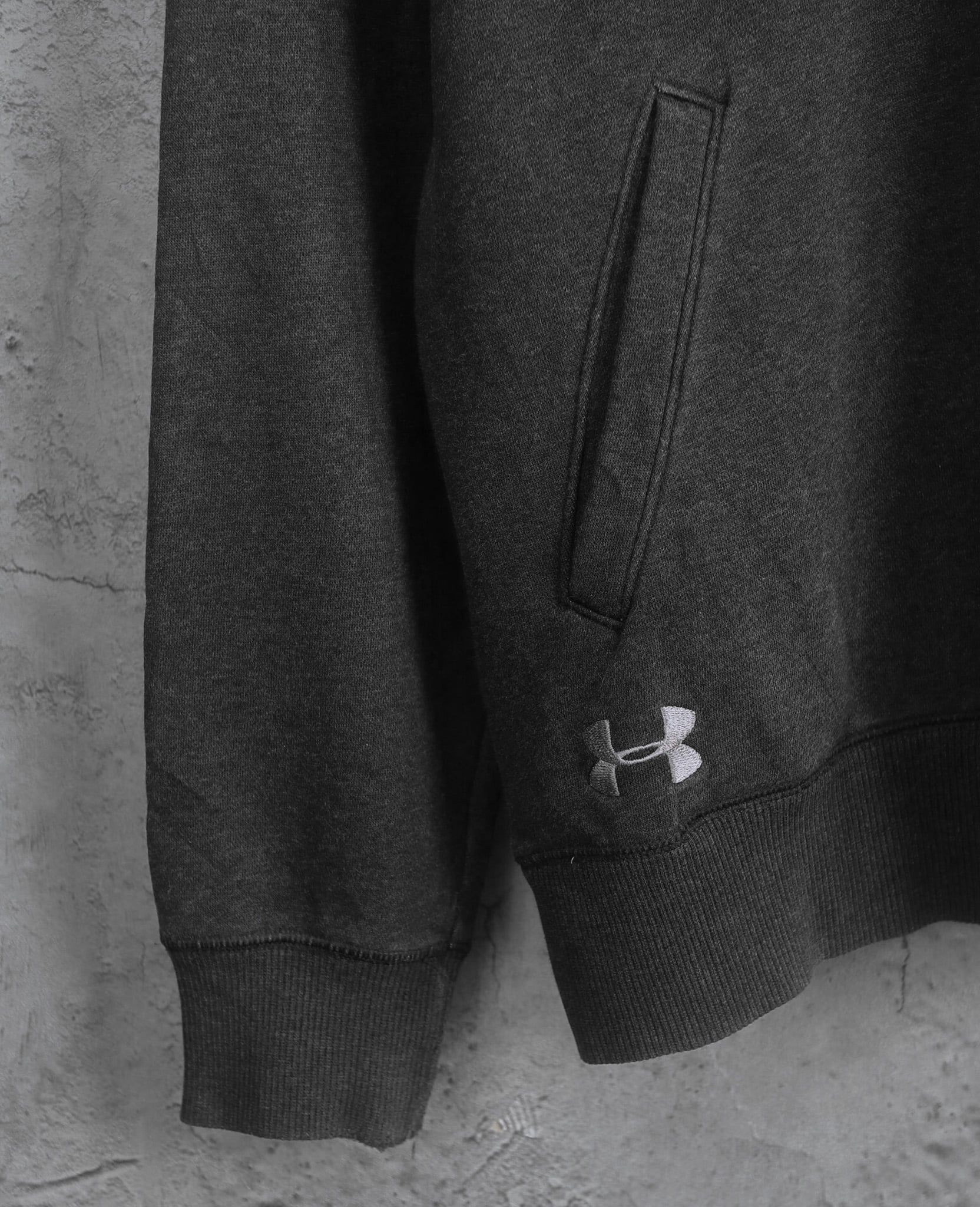  01.09.24 - VTG ZIP UP HOODIE - UNDER ARMOUR 