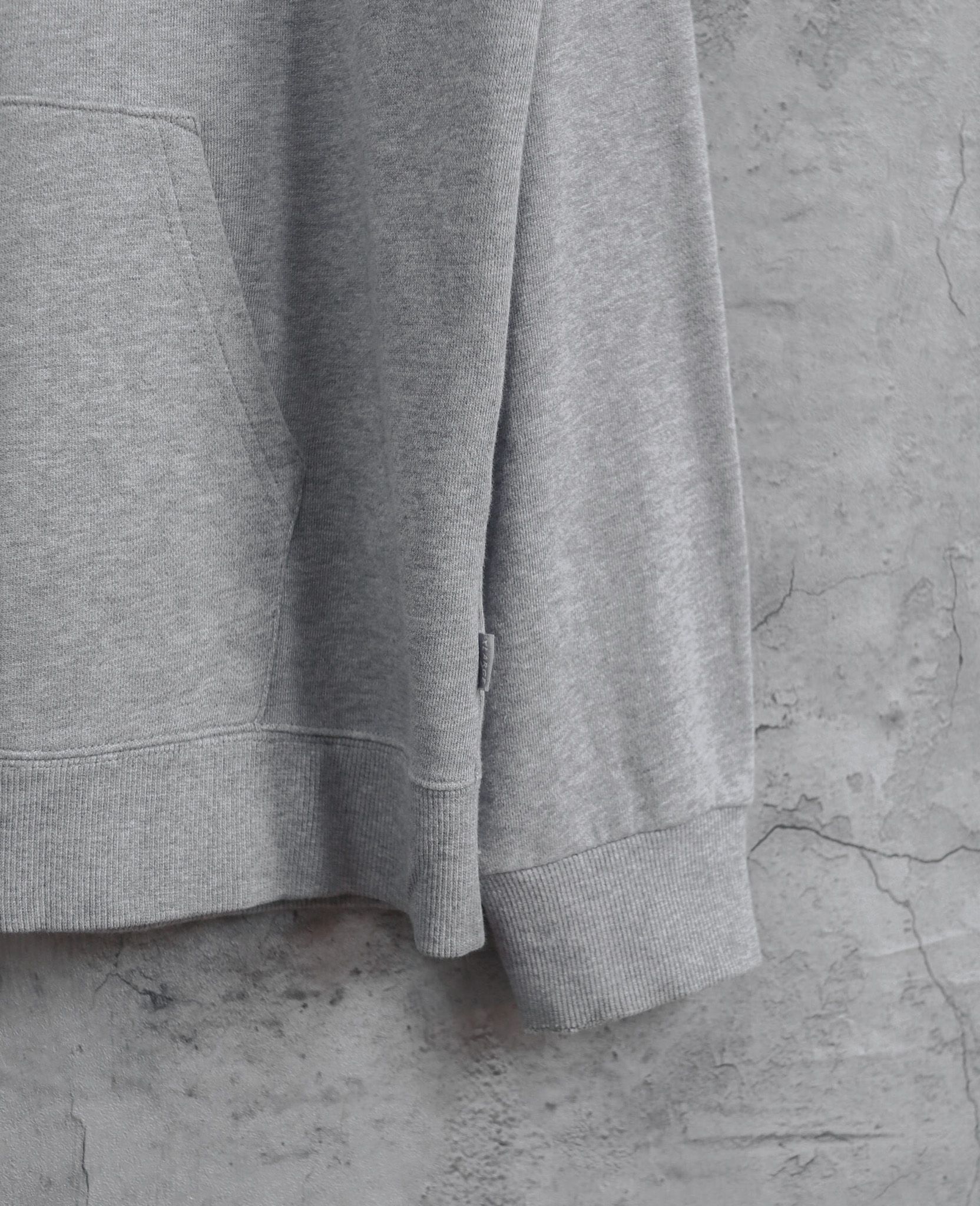  01.09.24 - VTG ZIP UP HOODIE - X-LARGE 