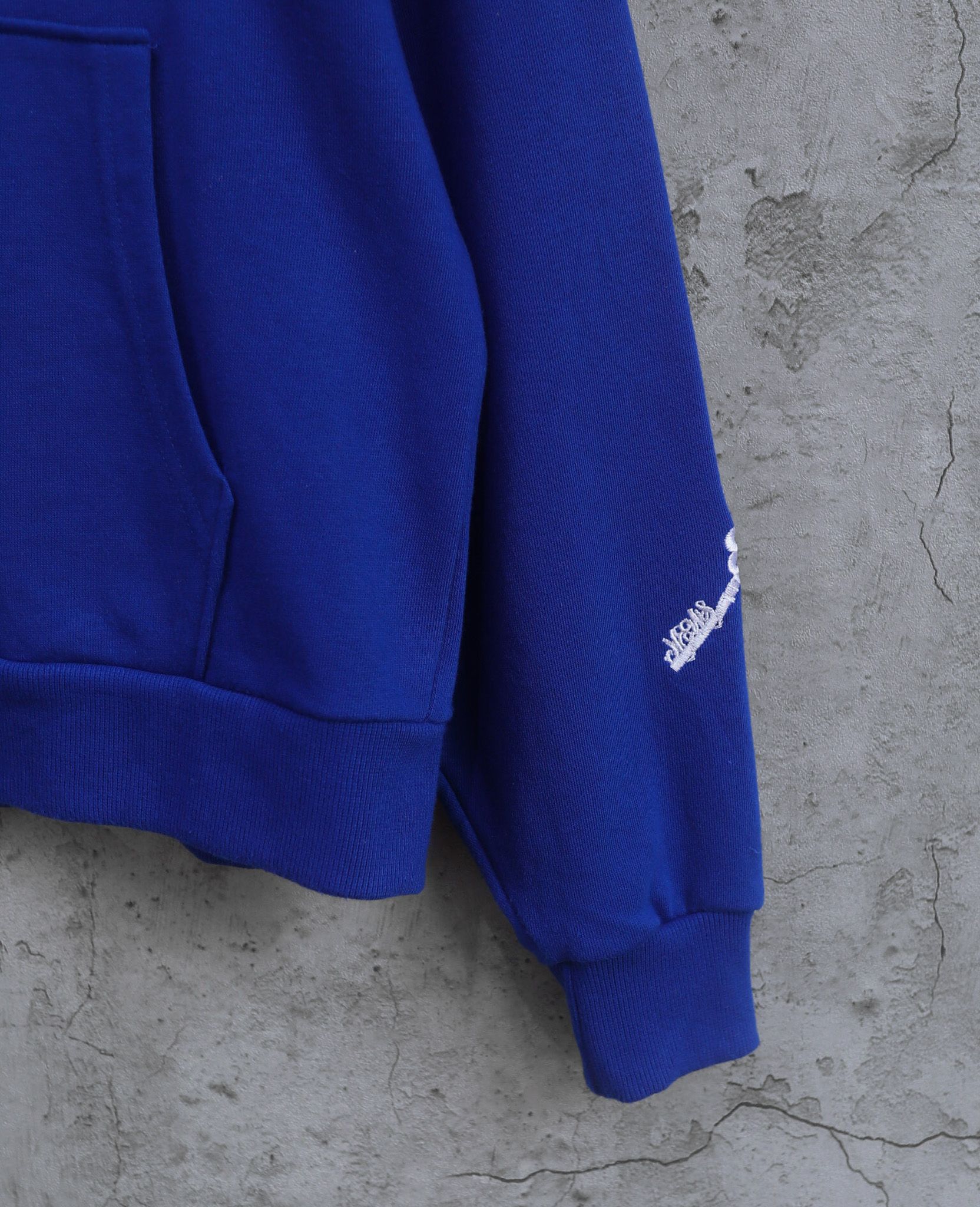  01.09.24 - VTG CROPPED ZIP UP HOODIE - NEWS LIVE TOUR 2017 NEVERLAND 