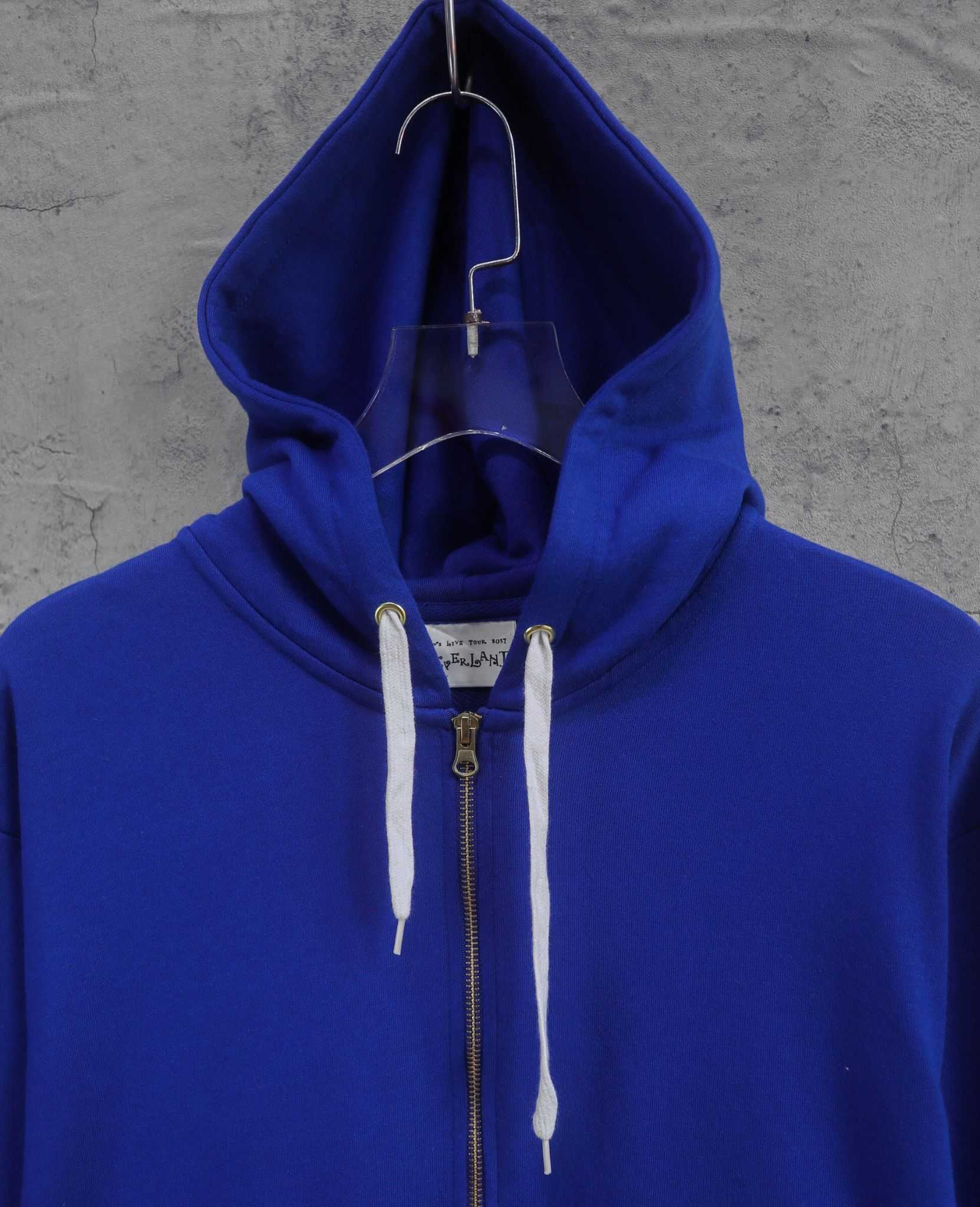  01.09.24 - VTG CROPPED ZIP UP HOODIE - NEWS LIVE TOUR 2017 NEVERLAND 