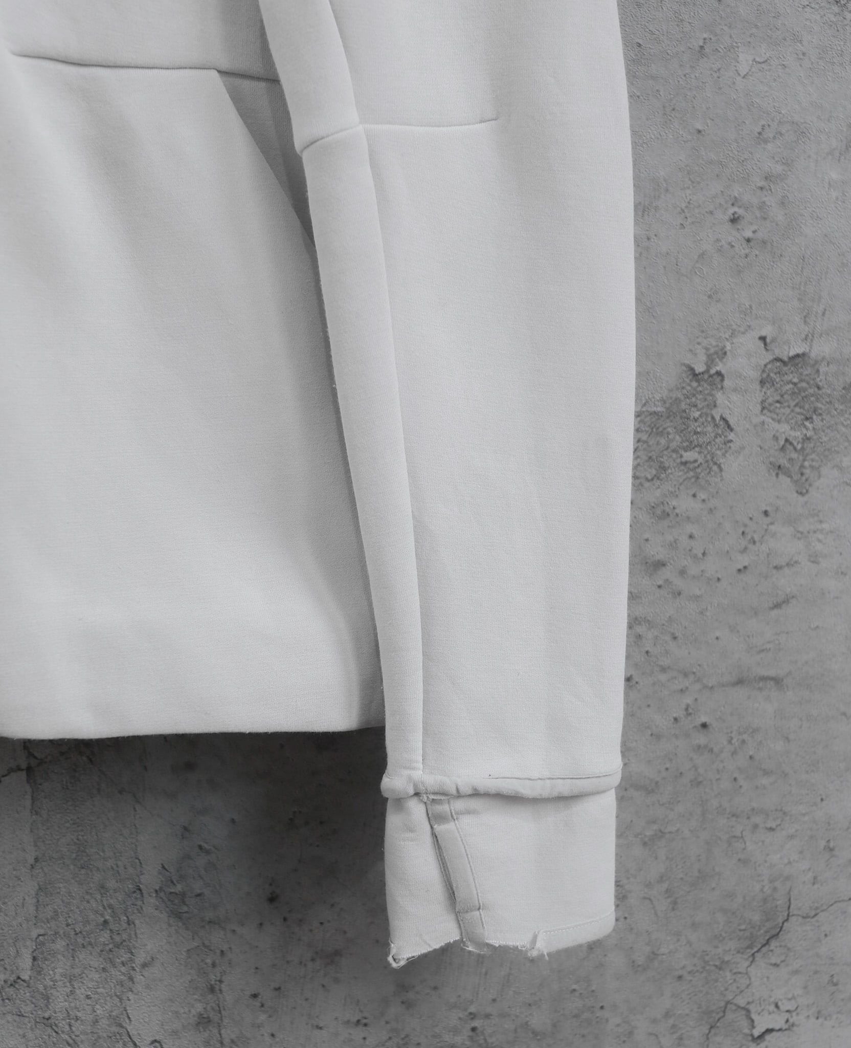  01.09.24 - VTG CROPPED ZIP UP HOODIE - ADIDAS 