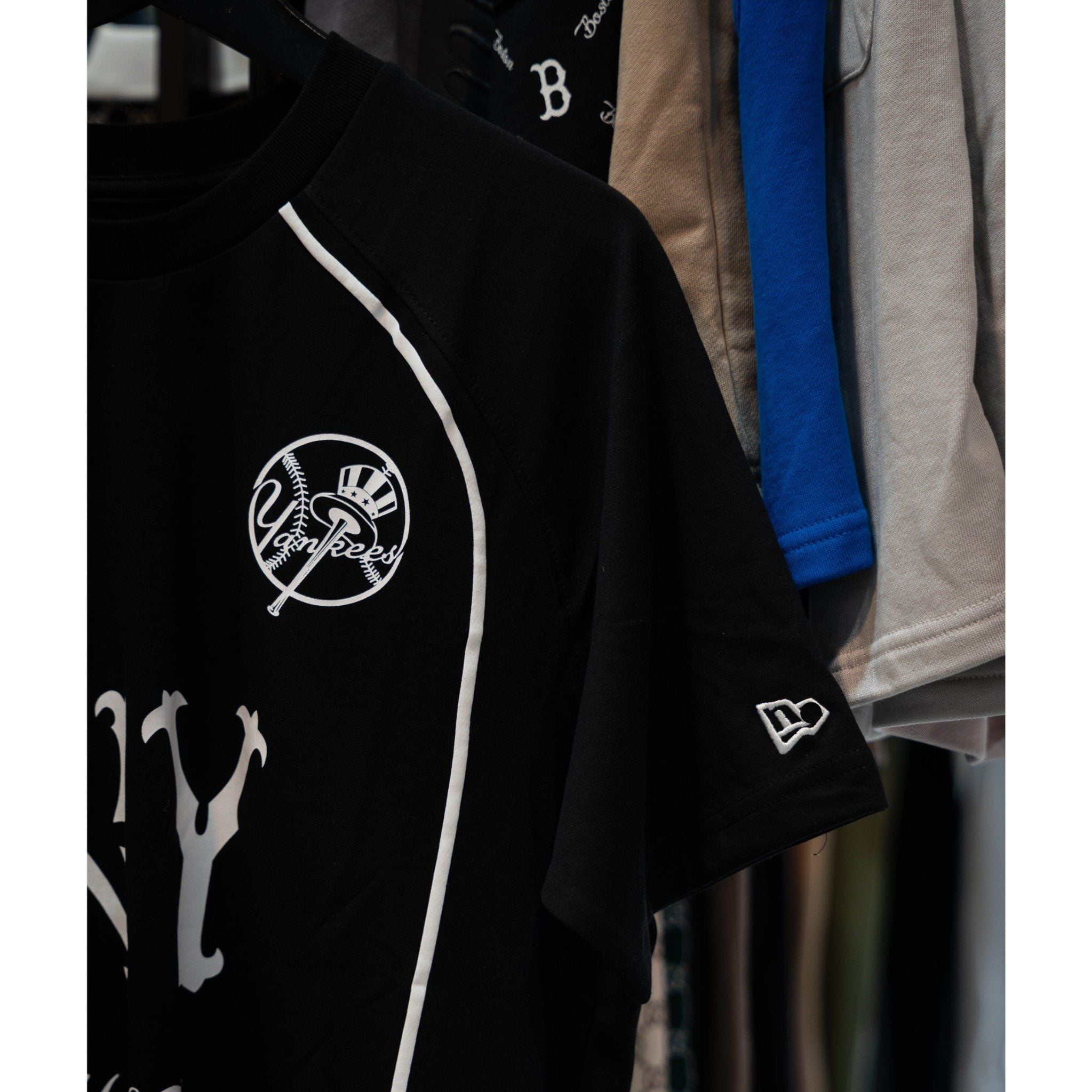  Tee NEW.ERA Logo NY Sọc 