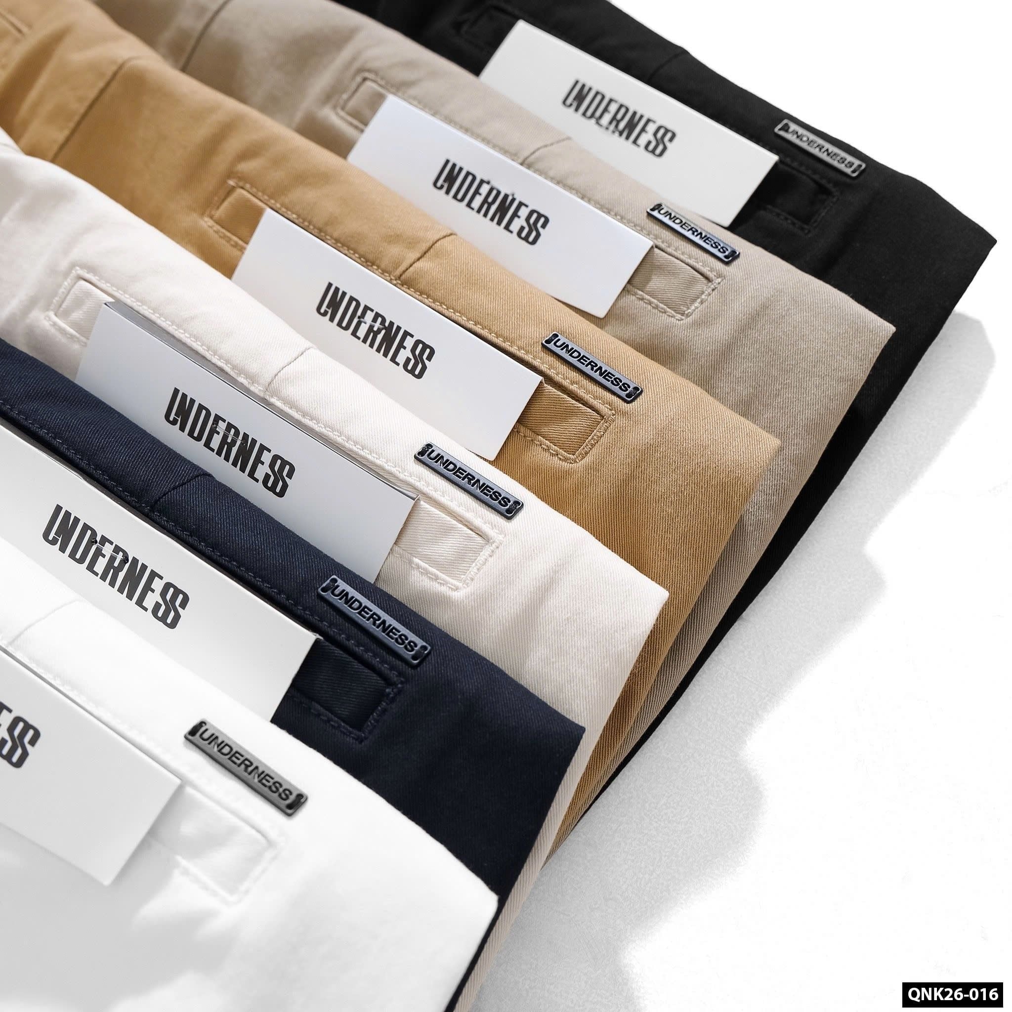  Short Kaki UNDERNESS Slimfit 