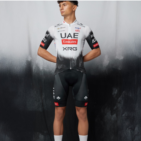 Bộ quần áo ngắn đạp xe đội tuyển UAE mẫu 2026
