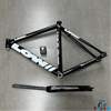 Khung Fixed Gear LOW II càng carbon F1 sử dụng cọc yên 31.6mm