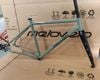 Khung Gravel Melovelo LYRA thép CRMO 4130 càng carbon 700C