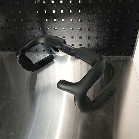 Ghi đông carbon sừng NONAME mã 2026