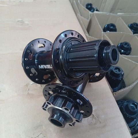 Hub MTB MAKELEN phanh đĩa 6 ốc trục lớn 32 lỗ trước sau