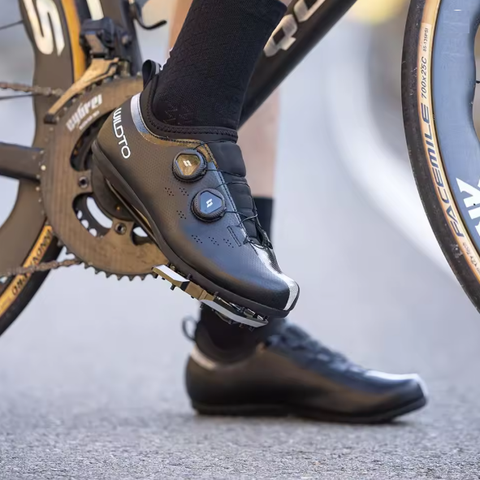 Giày không cá WILDTO 2 khóa vặn