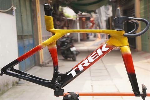Khung Road Carbon Trek Madrone Gen 7 phanh đĩa