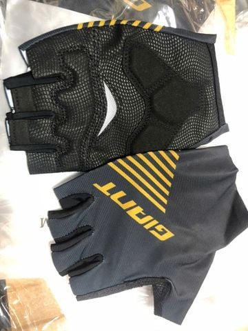 Gang tay đạp xe đội tuyển Giant mẫu chui