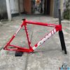 Khung Fixed Gear LOW II càng carbon F1 sử dụng cọc yên 31.6mm