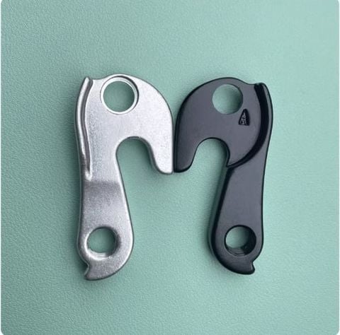 Móc treo đề sau cho xe UCC mã 27