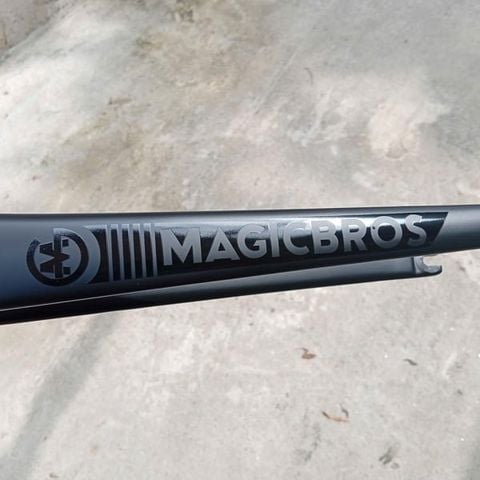 Càng carbon Magicbros ống carbon cổ lớn mã C11