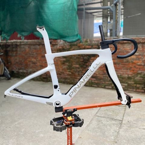 Khung road carbon Pina F phanh đĩa mẫu 2026