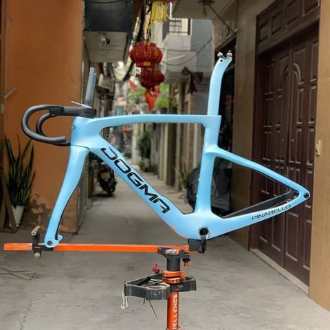 Khung road carbon Pina F 2026 phanh đĩa