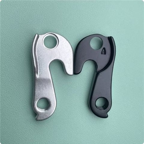 Móc treo đề sau cho xe UCC mã 27
