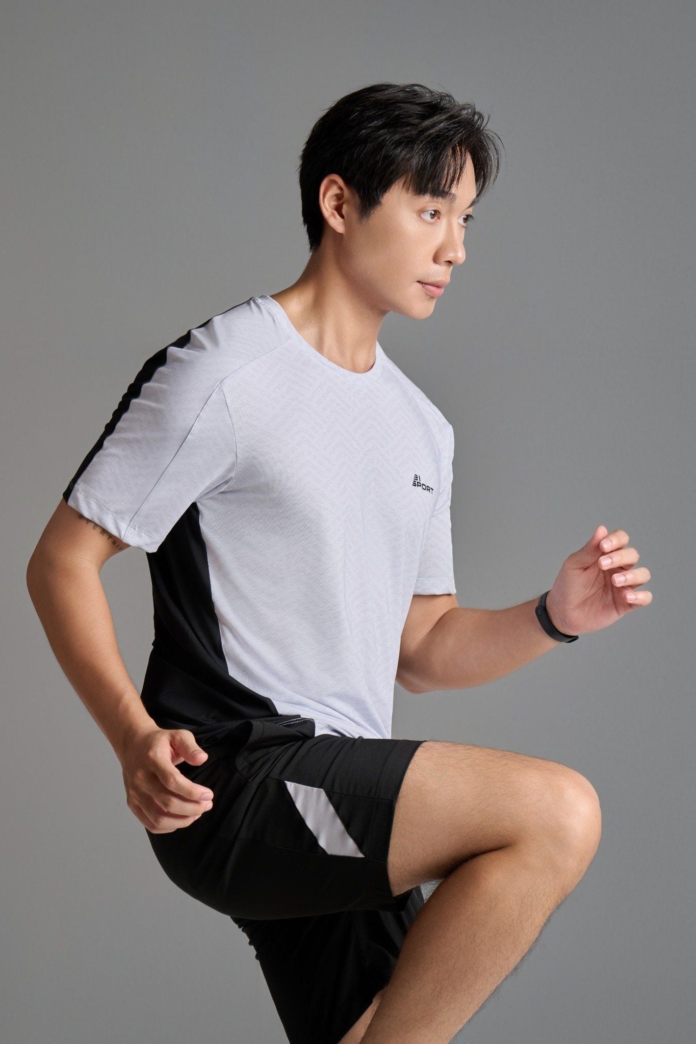  COMBO Thể Thao Áo Tshirt Đen 9APKT533GHS Và Quần Đùi Gió 9QDGT529 