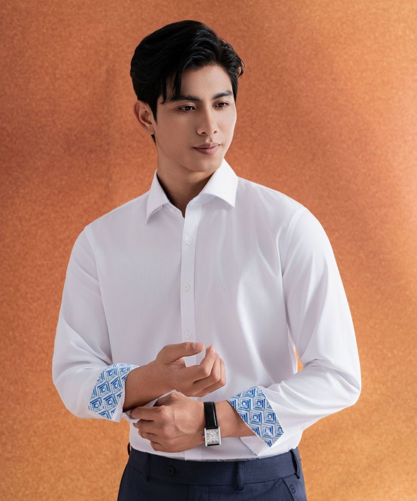  Áo Sơ Mi Dài Tay Trắng Phối Cổ Hoạ Tiết Giữ Phom Tốt 8SMDT416TRK 