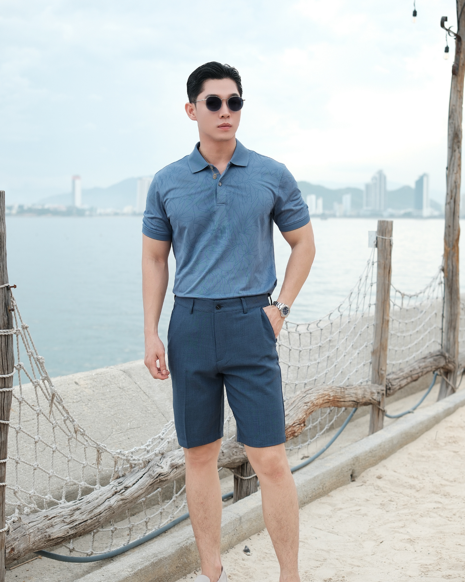  Áo Polo Xanh/Trắng Thiết Kế Hoạ Tiết 1APCH675 