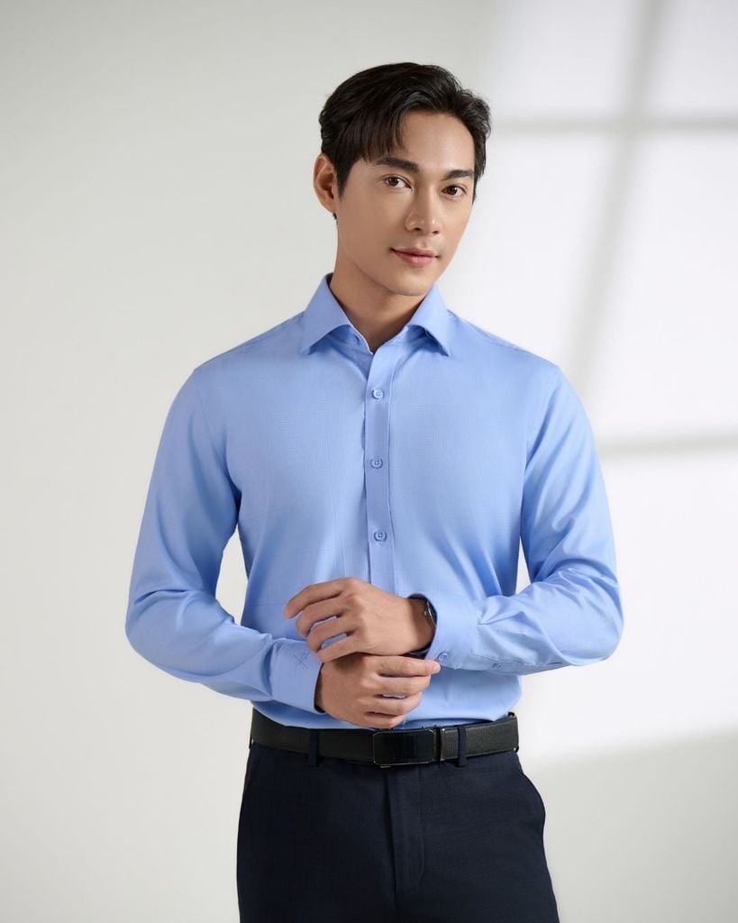  Áo Sơ Mi Dài Tay Thiết Kế Hoạ Tiết Caro Ẩn 8SMDC338 