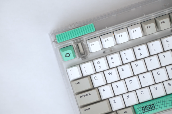 Bàn phim cơ IQUNIX OG80 Wormhole Wireless Cherry Red switch (không led)